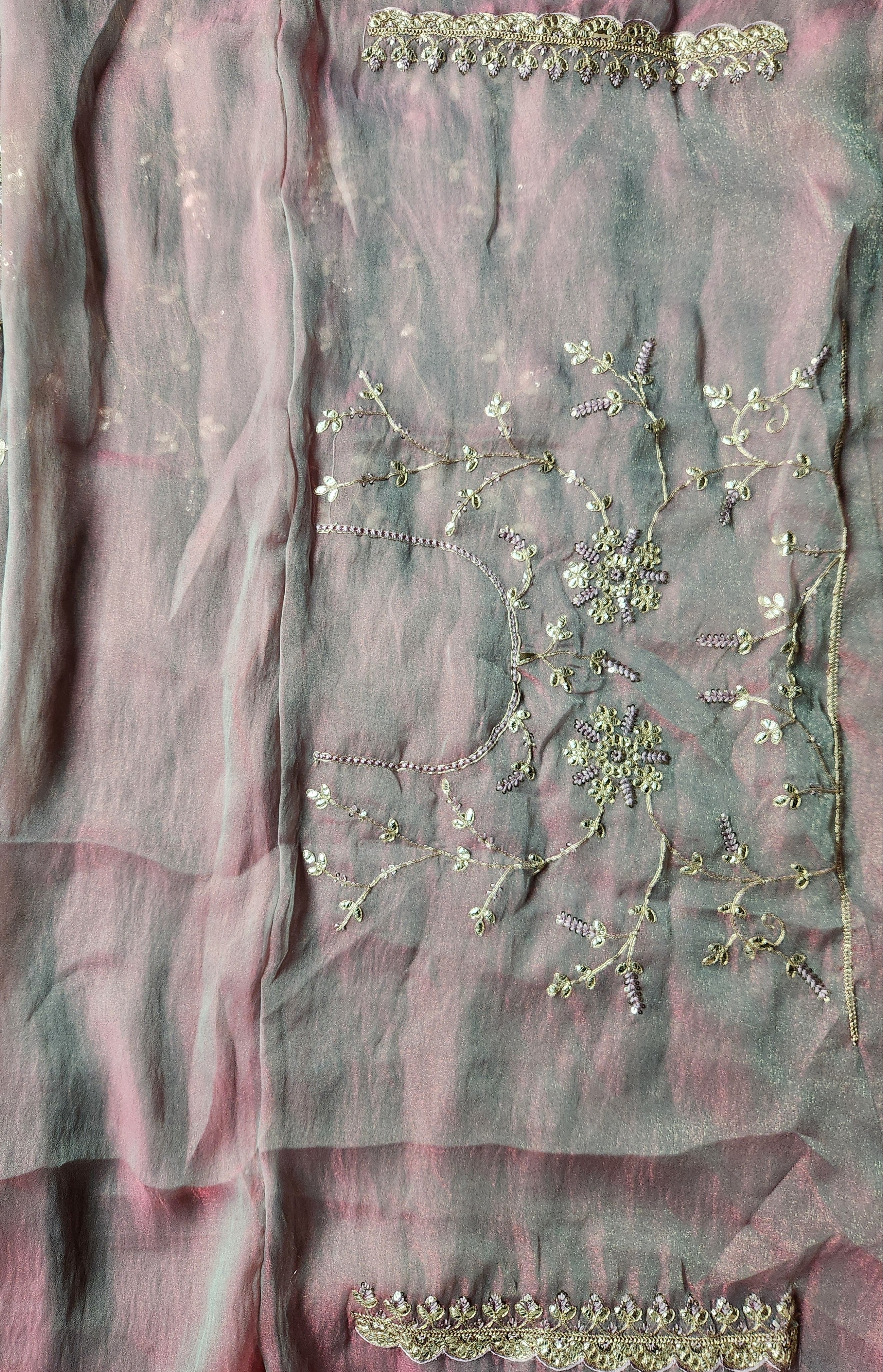 Blush Vines of Whispered Gold