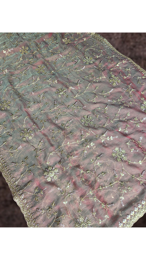 Blush Vines of Whispered Gold